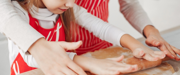 Serdivan Bakery, yalnızca kahve ve lezzet deneyimi sunan bir mekan değil; aynı zamanda ailelerin ve çocukların keyifli vakit geçirebileceği sıcak bir yaşam